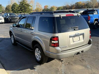 2008 Ford Explorer XLT  4X2 w/3rd Row - Photo 6 - Flushing, MI 48433