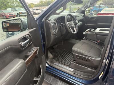 2019 GMC Sierra 1500 SLE Crew Cab  4X4 - Photo 11 - Flushing, MI 48433