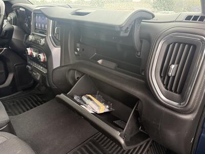 2019 GMC Sierra 1500 SLE Crew Cab  4X4 - Photo 31 - Flushing, MI 48433
