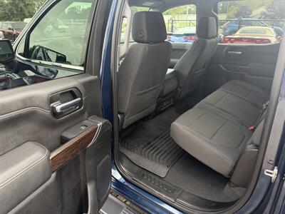 2019 GMC Sierra 1500 SLE Crew Cab  4X4 - Photo 21 - Flushing, MI 48433