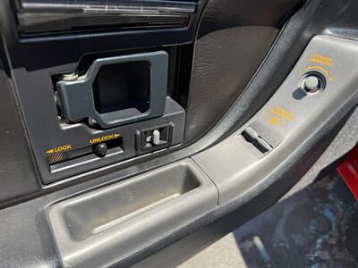 1990 Chevrolet Corvette ZR1   - Photo 27 - Flushing, MI 48433