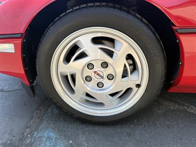 1990 Chevrolet Corvette ZR1   - Photo 40 - Flushing, MI 48433
