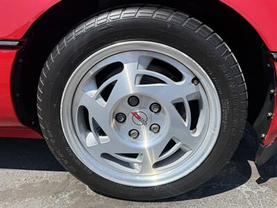 1990 Chevrolet Corvette ZR1   - Photo 43 - Flushing, MI 48433