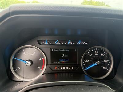 2017 Ford F-350 Super Duty XLT  4X4 DRW - Photo 17 - Flushing, MI 48433