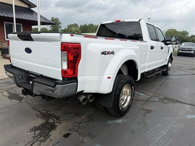 2017 Ford F-350 Super Duty XLT  4X4 DRW - Photo 5 - Flushing, MI 48433