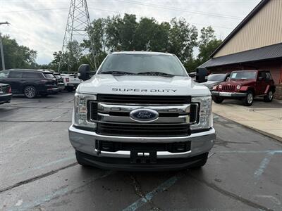 2017 Ford F-350 Super Duty XLT  4X4 DRW - Photo 2 - Flushing, MI 48433