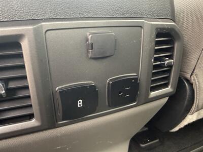 2017 Ford F-350 Super Duty XLT  4X4 DRW - Photo 29 - Flushing, MI 48433