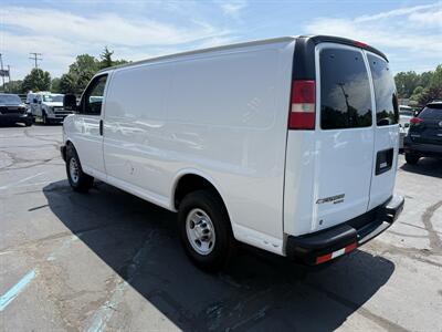 2014 Chevrolet Express 3500 - Photo 5 - Flushing, MI 48433