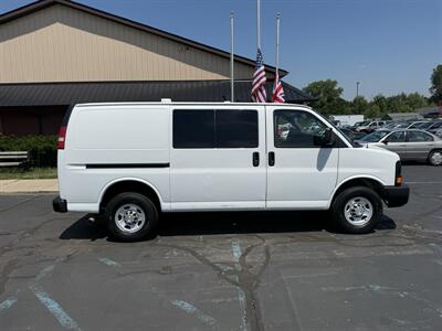 2014 Chevrolet Express 3500 - Photo 4 - Flushing, MI 48433