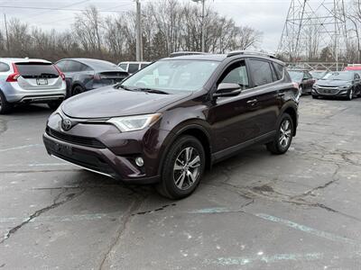 2017 Toyota RAV4 XLE  AWD - Photo 2 - Flushing, MI 48433