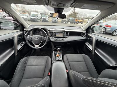 2017 Toyota RAV4 XLE  AWD - Photo 9 - Flushing, MI 48433