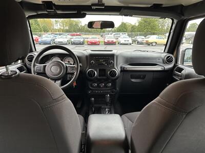 2015 Jeep Wrangler Sport  4WD - Photo 12 - Flushing, MI 48433