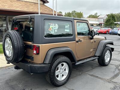 2015 Jeep Wrangler Sport  4WD - Photo 5 - Flushing, MI 48433