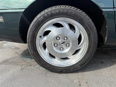 1994 Chevrolet Corvette   - Photo 40 - Flushing, MI 48433