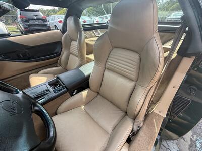 1994 Chevrolet Corvette   - Photo 12 - Flushing, MI 48433