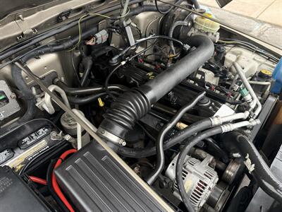 2006 Jeep Wrangler X  6-Speed   - Photo 34 - Flushing, MI 48433