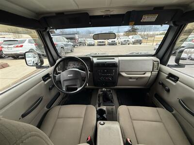 2006 Jeep Wrangler X  6-Speed   - Photo 9 - Flushing, MI 48433