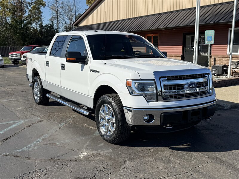 2014 Ford F-150 XLT Supercrew  5.0 4X4 - Photo 1 - Flushing, MI 48433