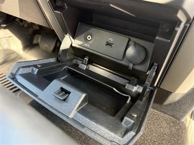 2014 Ford F-150 XLT Supercrew  5.0 4X4 - Photo 33 - Flushing, MI 48433