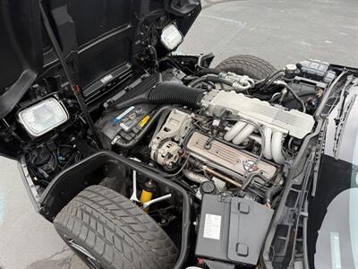 1990 Chevrolet Corvette Convertible   - Photo 31 - Flushing, MI 48433