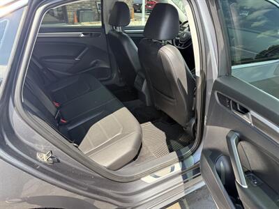 2017 Volkswagen Passat 1.8T R-Line   - Photo 23 - Flushing, MI 48433