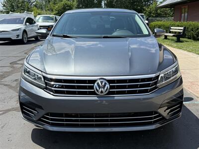 2017 Volkswagen Passat 1.8T R-Line   - Photo 2 - Flushing, MI 48433