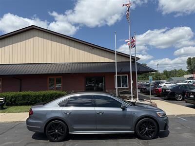 2017 Volkswagen Passat 1.8T R-Line   - Photo 4 - Flushing, MI 48433