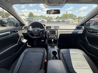 2017 Volkswagen Passat 1.8T R-Line   - Photo 19 - Flushing, MI 48433