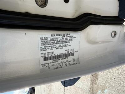 2006 Ford Crown Victoria Police Interceptor   - Photo 22 - Flushing, MI 48433