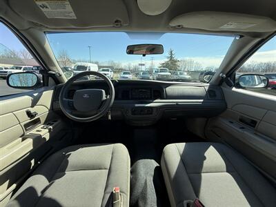 2006 Ford Crown Victoria Police Interceptor   - Photo 25 - Flushing, MI 48433