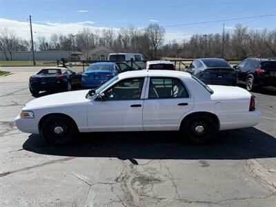 2006 Ford Crown Victoria Police Interceptor   - Photo 6 - Flushing, MI 48433