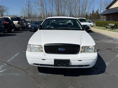 2006 Ford Crown Victoria Police Interceptor   - Photo 2 - Flushing, MI 48433