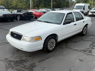 2004 Ford Crown Victoria Police Interceptor   - Photo 8 - Flushing, MI 48433