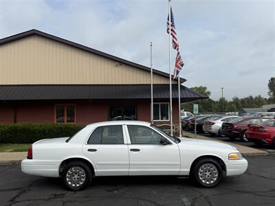 2004 Ford Crown Victoria Police Interceptor   - Photo 6 - Flushing, MI 48433
