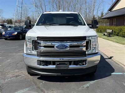 2017 Ford F-250 Super Duty XLT 4X4  M140 Service Body - Photo 2 - Flushing, MI 48433