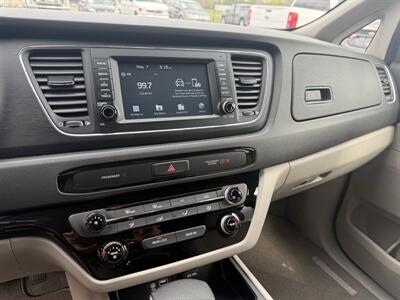 2020 Kia Sedona LX   - Photo 14 - Flushing, MI 48433