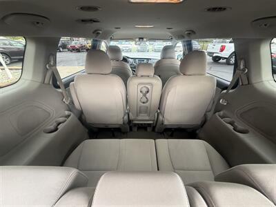2020 Kia Sedona LX   - Photo 22 - Flushing, MI 48433