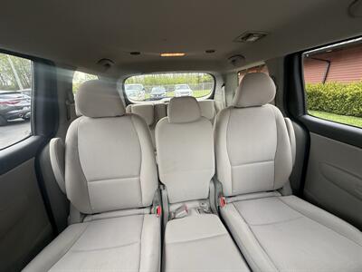 2020 Kia Sedona LX   - Photo 10 - Flushing, MI 48433