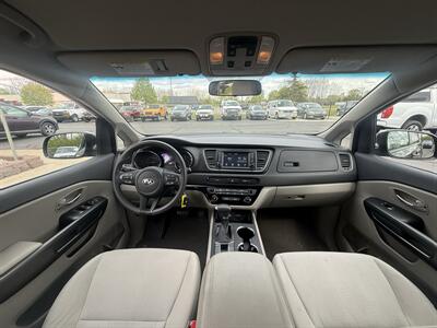 2020 Kia Sedona LX   - Photo 19 - Flushing, MI 48433