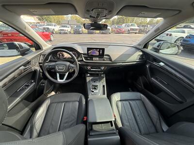 2020 Audi Q5 e quattro Premium Plus 55 TFSI   - Photo 11 - Flushing, MI 48433