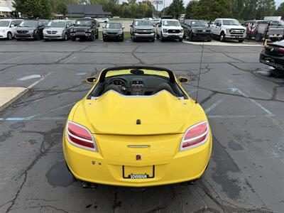 2008 Saturn SKY Red Line 5-Speed Manual - Photo 10 - Flushing, MI 48433