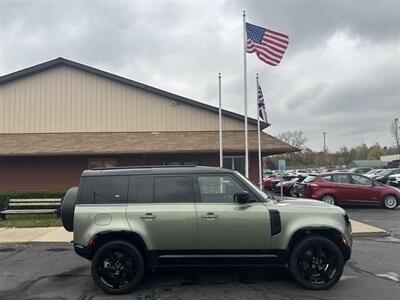 2021 Land Rover Defender 110 X-Dynamic HSE   - Photo 4 - Flushing, MI 48433