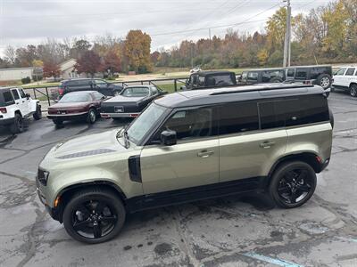 2021 Land Rover Defender 110 X-Dynamic HSE   - Photo 8 - Flushing, MI 48433