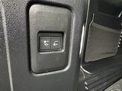 2021 Land Rover Defender 110 X-Dynamic HSE   - Photo 24 - Flushing, MI 48433