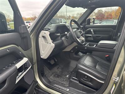 2021 Land Rover Defender 110 X-Dynamic HSE   - Photo 11 - Flushing, MI 48433