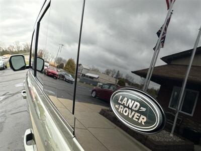 2021 Land Rover Defender 110 X-Dynamic HSE   - Photo 14 - Flushing, MI 48433