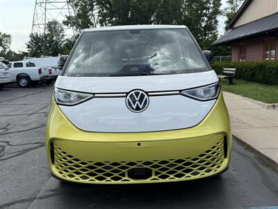 2025 Volkswagen ID. Buzz 1st Edition 4Motion   - Photo 3 - Flushing, MI 48433