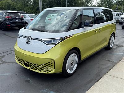 2025 Volkswagen ID. Buzz 1st Edition 4Motion   - Photo 2 - Flushing, MI 48433