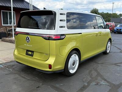 2025 Volkswagen ID. Buzz 1st Edition 4Motion   - Photo 5 - Flushing, MI 48433