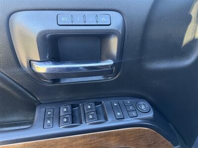 2016 Chevrolet Silverado 3500 LTZ Crew  DRW 4x4 Duramax - Photo 17 - Flushing, MI 48433